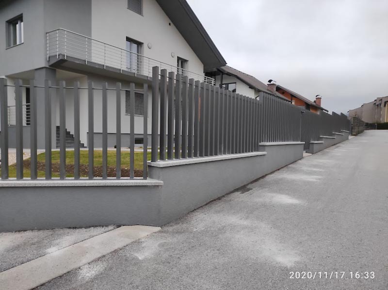Zunanje dvoriščne ograje