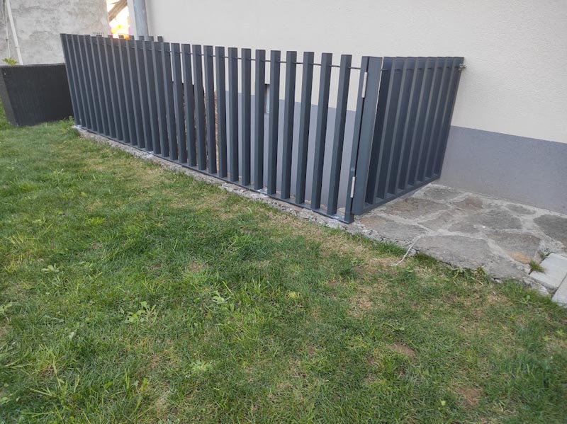 Zunanje dvoriščne ograje