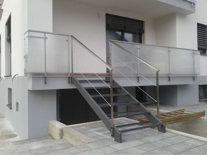 17. Stopnišča 17. Stopnišča